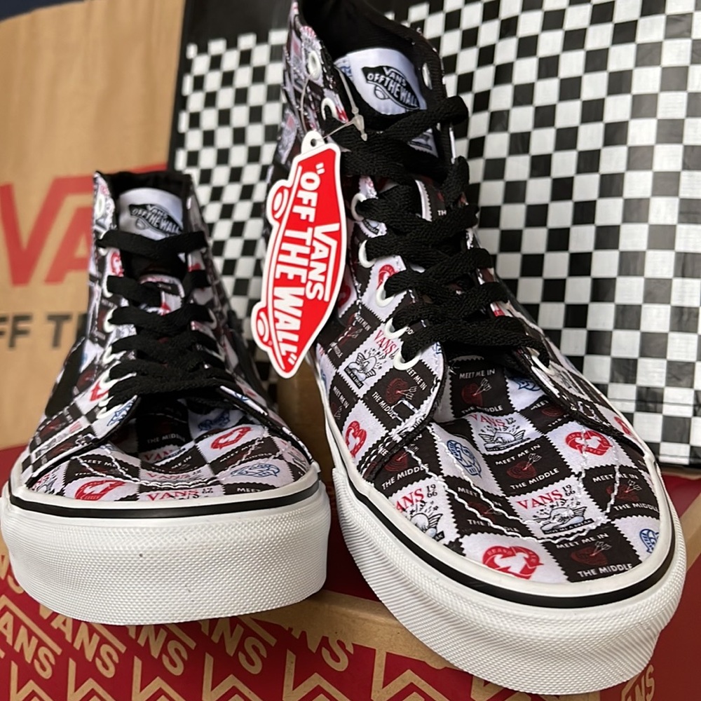 Vans Sk8-Hi Tapered Love Letters Black/True White Men’s sneakers - Picture 8 of 16